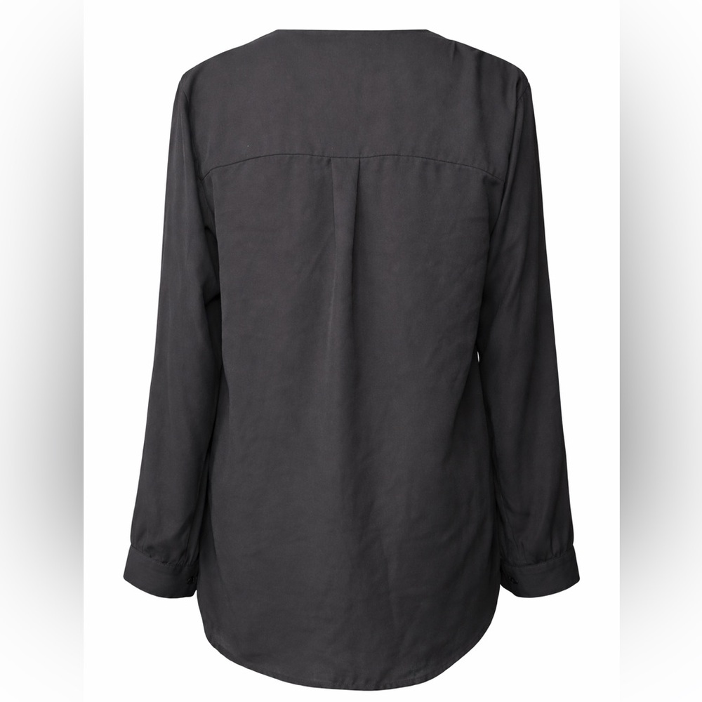 Forever 21 Black V-Neck Blouse - Picture 3 of 6
